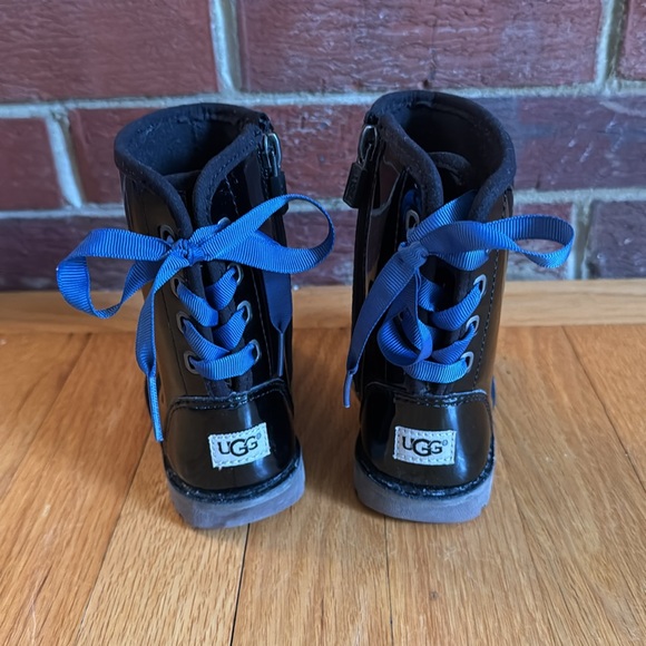 Toddler Ugg boots - Picture 3 of 5